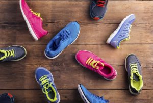 מתחילים להתאמן: איך לבחור נעלי ריצה?