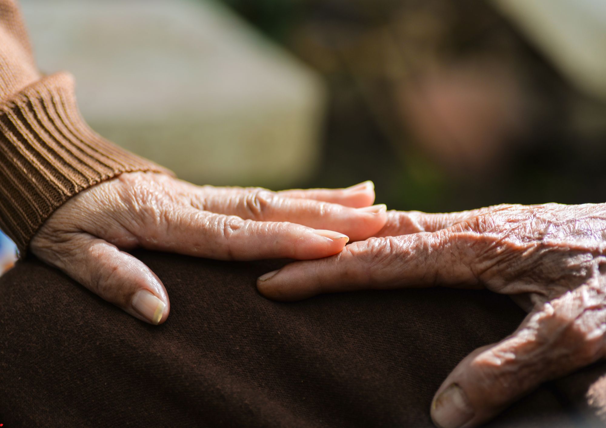 לחיות בכבוד